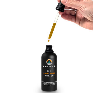 AYUVANA Bio Lions Mane Tinktur - Die Pipette wird langsam aus dem Glas gezogen.